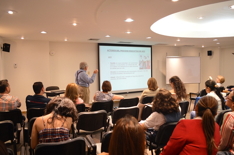 Conferencia Guillermo Carvajal Corzo